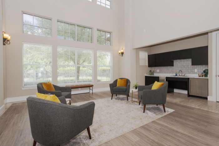 Clubhouse seating at Villas on Calloway Creek